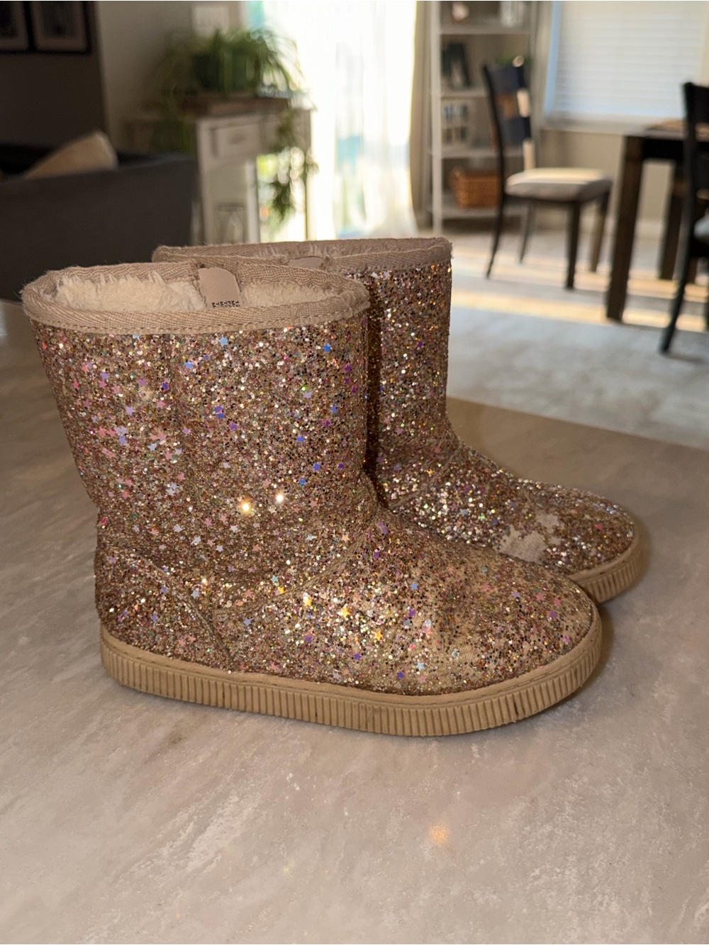 Cat & Jack Girls Size 12 gold Glitter Star Boots